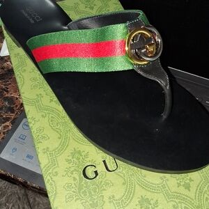 Preowned Mens Gucci GG Web Multicolour thong sandals. Size US 11.5/12